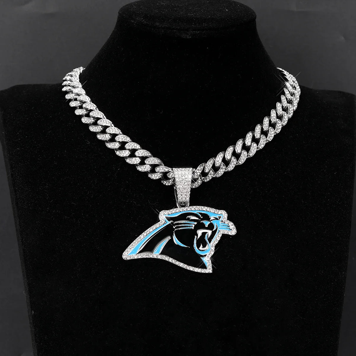 Sports Customized LOGO Pendant Necklace with Iced Out Cuban Chains for Football Fans Birthday Gifts
