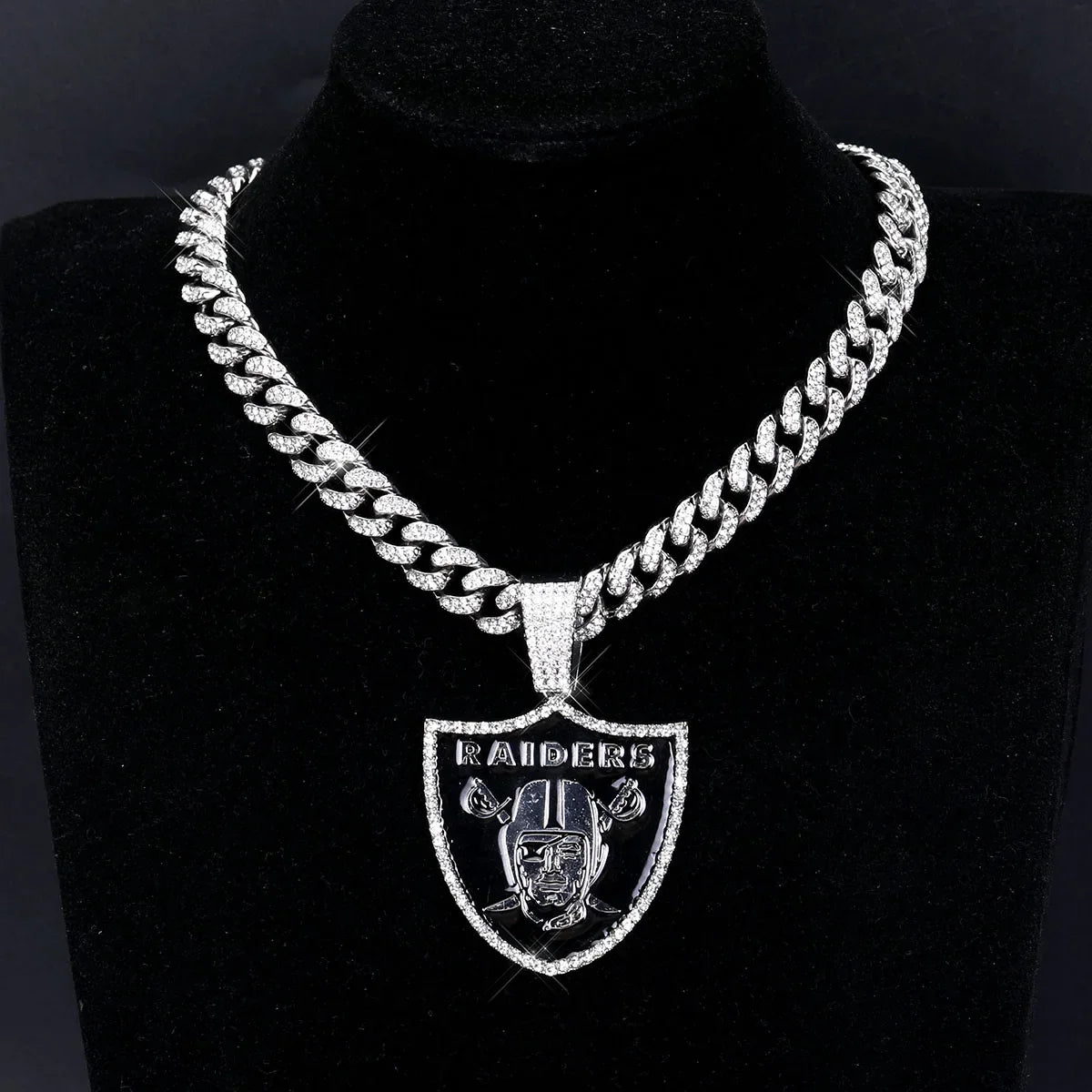 Sports Customized LOGO Pendant Necklace with Iced Out Cuban Chains for Football Fans Birthday Gifts