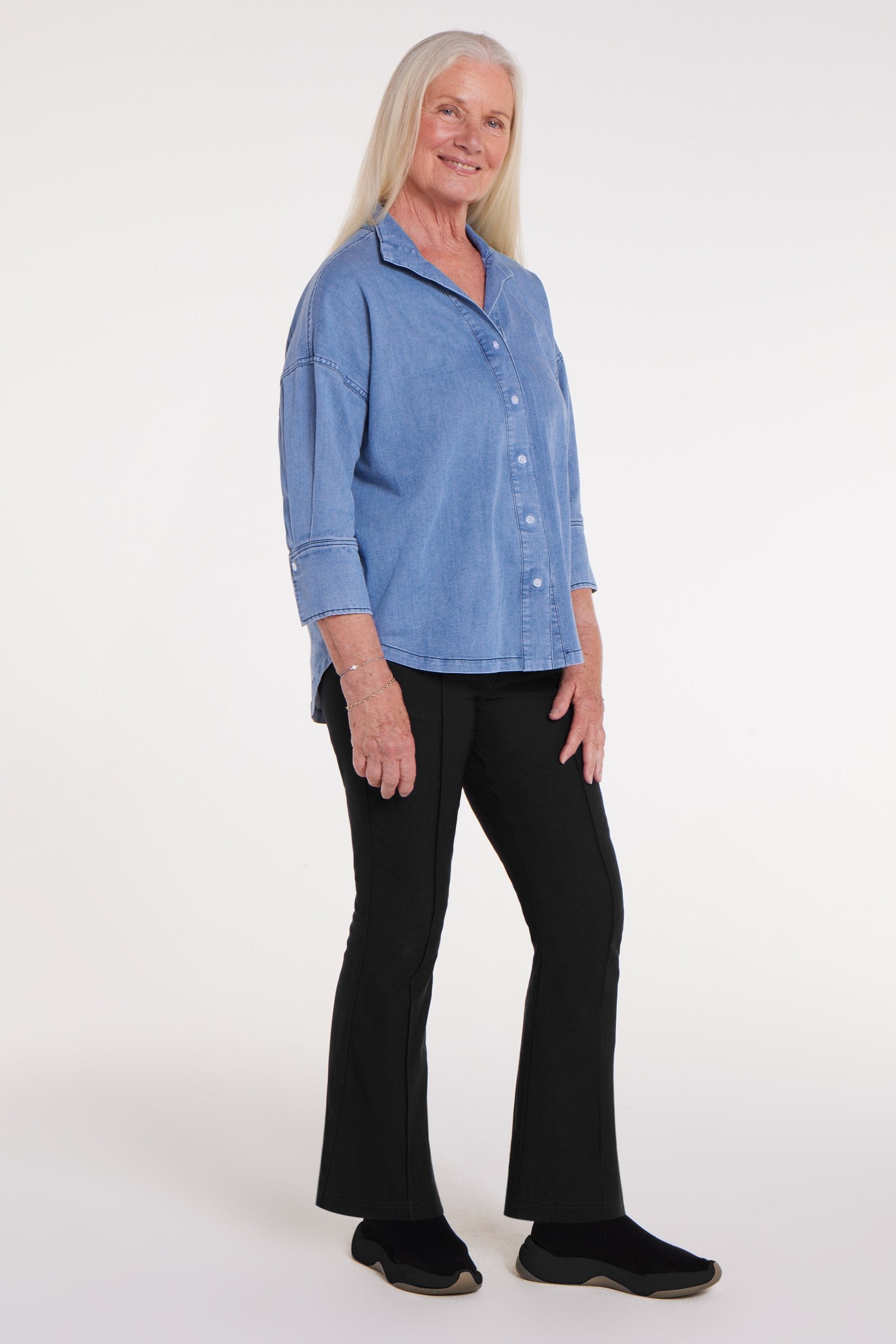 Vera Woven Magnetic Shirt in Chambray