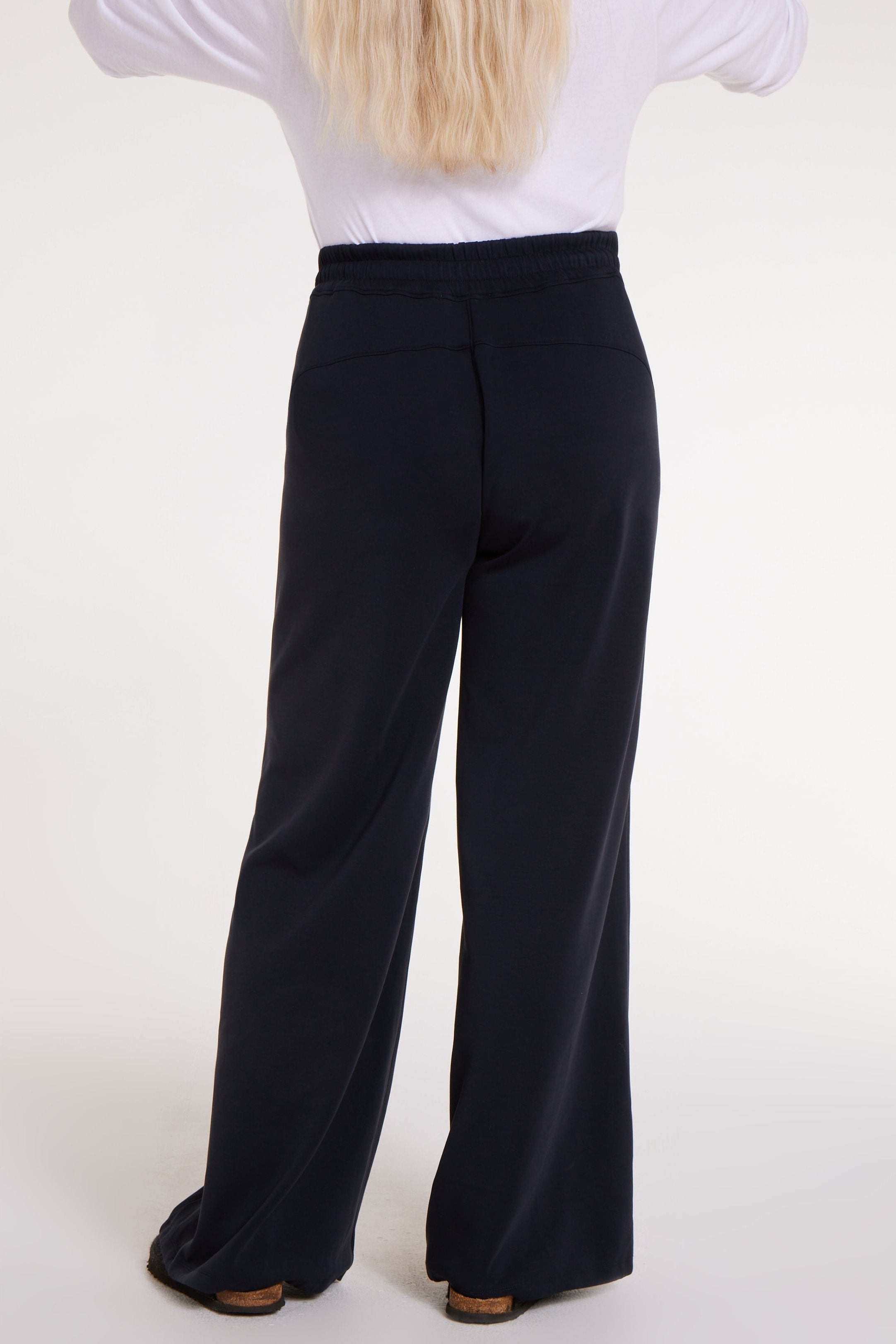 Genevieve Adaptable Pant in Black