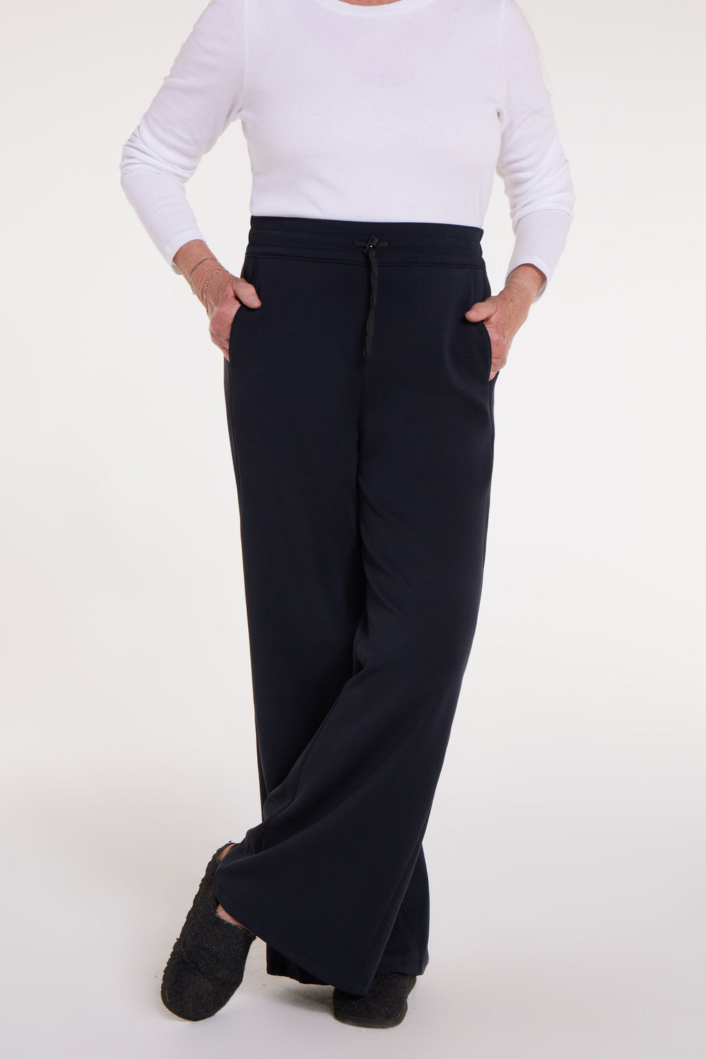 Genevieve Adaptable Pant in Black