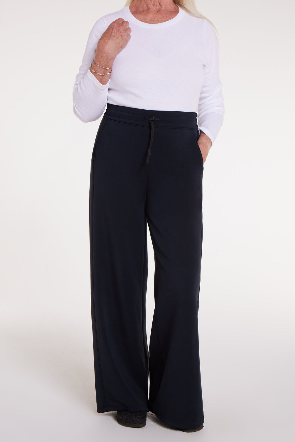 Genevieve Adaptable Pant in Black