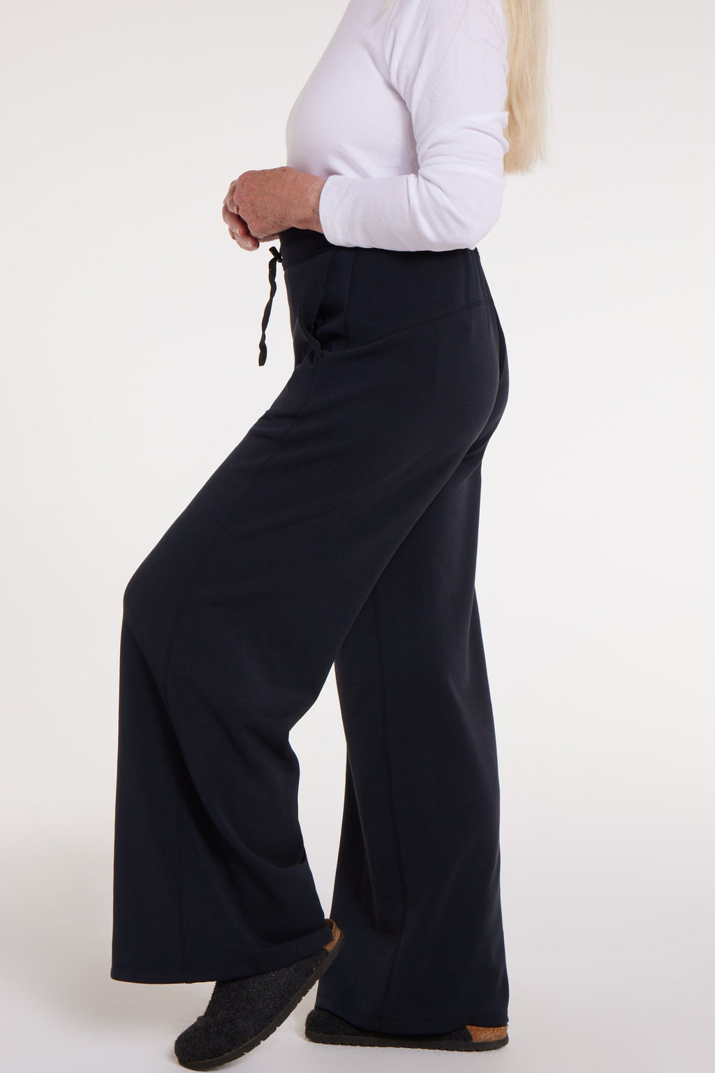 Genevieve Adaptable Pant in Black