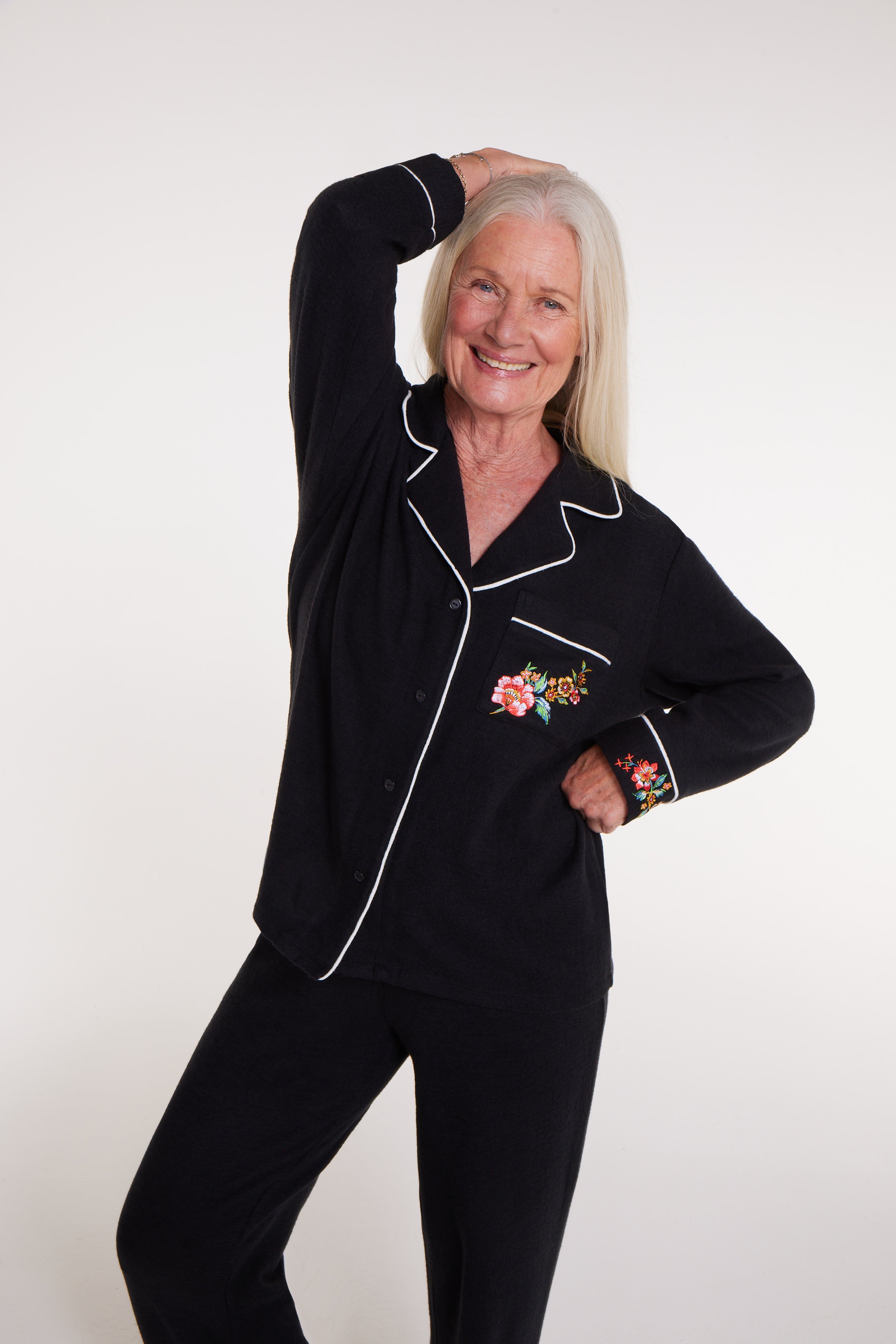 Wela Pajama Adatpable Pant in Back